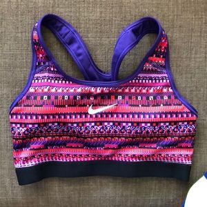 NWOT Nike padded sports bra purple, red, pink
